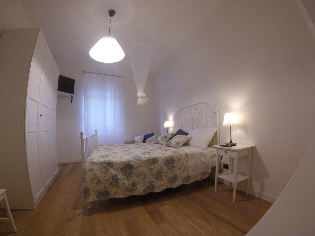 A Casa Di Leo 호텔 임프루네타 객실 사진